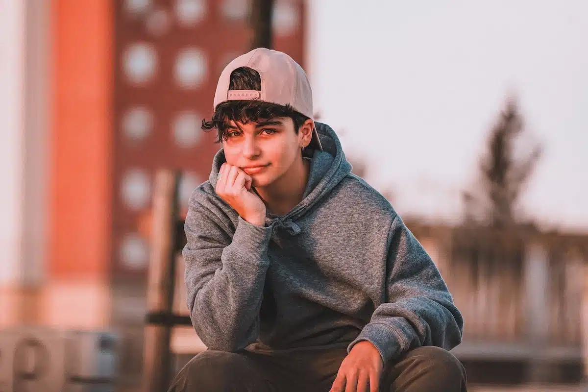casquettes adolescents
